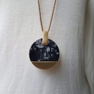 Necklace 36" Black Tortoise & Gold Pendant NWT
